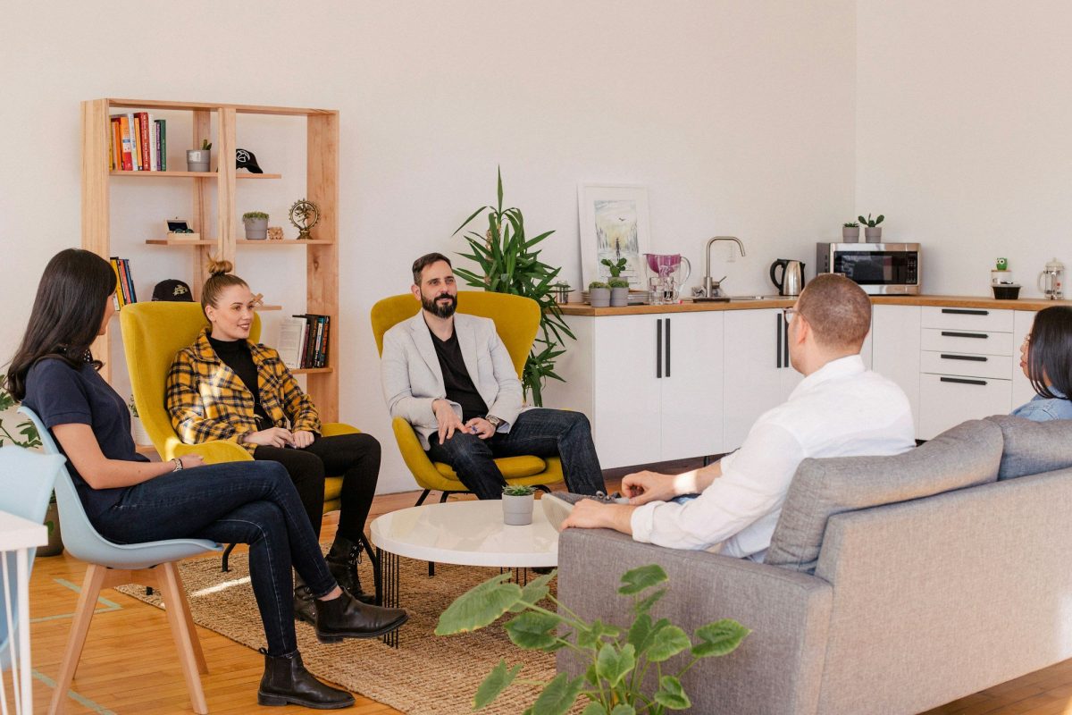 How to Build and Promote a Community Around Your SaaS (examples and tactics) cover